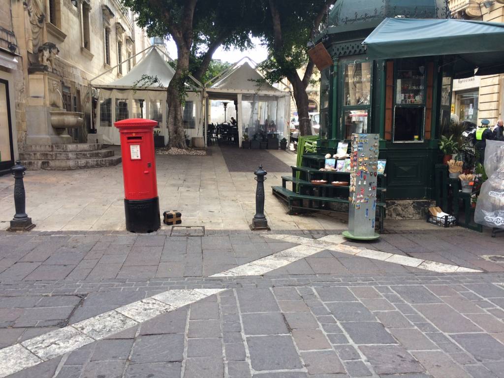 Pakkett Suspettuz Valletta 3
