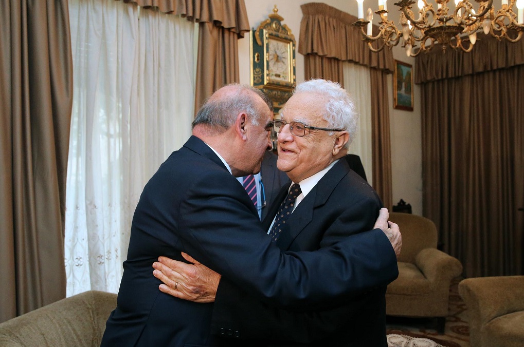 Flewwel jum talPresidenza, Vella b’laqgħat ma’ Eddie Fenech