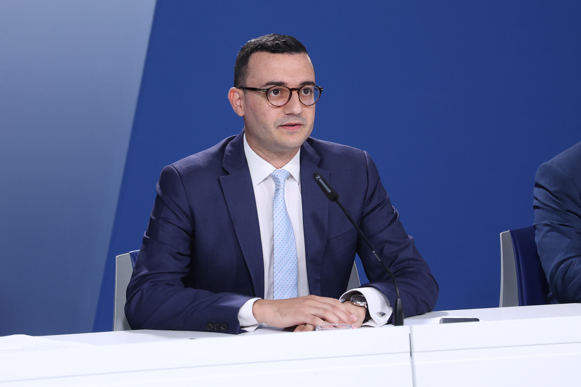 Kif Inhi Il-kampanja ta' propaganda mill-gvern dwar il-budget swiet €280,000 ...