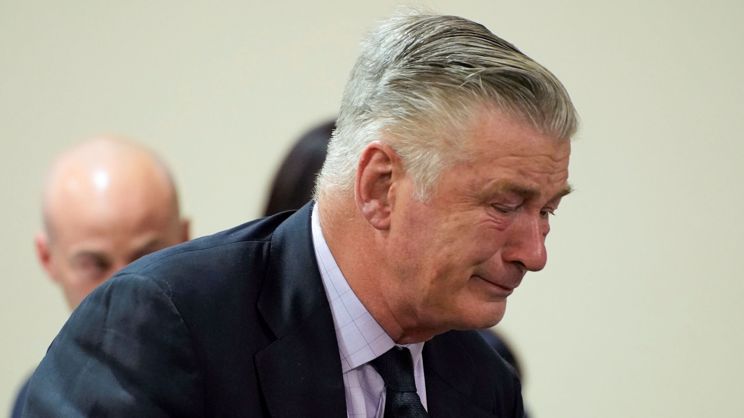 Il-każ ta' qtil involontarju ta' Alec Baldwin miċħud - NETnews