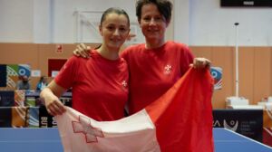 Il-koppja Maltija, Maria Carmela Iacop u Renata Strbikova, rebbieħa tal-midalja tad-deheb fid-doubles tat-Table Tennis tan-nisa.