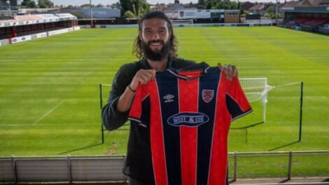 Andy Carroll iffirma ma' Dag & Red FC, klabb fis-sitt diviżjoni Ingliża