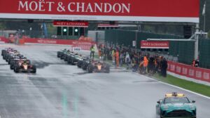 Il-Gran Prix tal-Belġju beda' aktar minn siegħa tard.