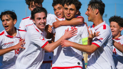Ryan Debono jiċċelebra gowl riċenti li skorja mat-tim nazzjonali Malti ta' taħt is-16-il sena.
