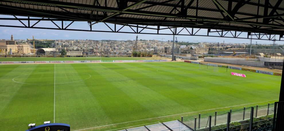 L-Istadium Tony Bezzina Stadium, f'Kordin