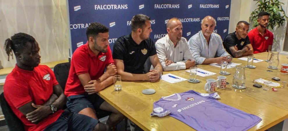 Waqt il-konferenza stampa ta' Balzan FC