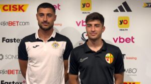 Dexter Xuereb ta' Hibernians u Jan Busuttil ta' Birkirkara