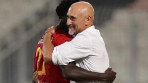 Franklin Sasere flimkien mal-kowċ ta' Birkirkara, Gianluca Festa