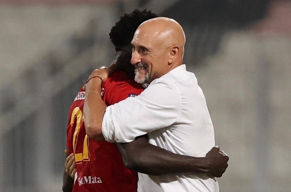Franklin Sasere flimkien mal-kowċ ta' Birkirkara, Gianluca Festa