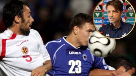 Azzjoni mill-aħħar partita bejn il-Bożnija u Ħerżegovina u Malta, li ntlagħbet f'Ġunju tal-2007. (Fiċ-ċirku - il-kowċ nazzjonali Malti, Emilio De Leo)