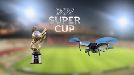 It-trofew tas-Super Cup se jkiun qed jitniżżel f'Ta'Qali mill-ajru permezz tad-drone.