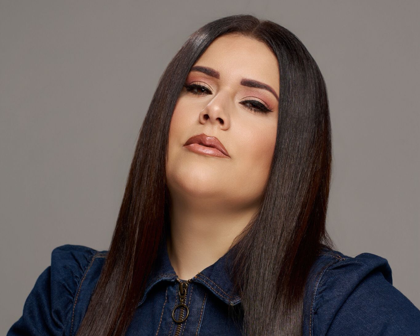 Il-Kantanta Janice Mangion tniedi l-album 'Kewkba fl-Univers' - NETnews