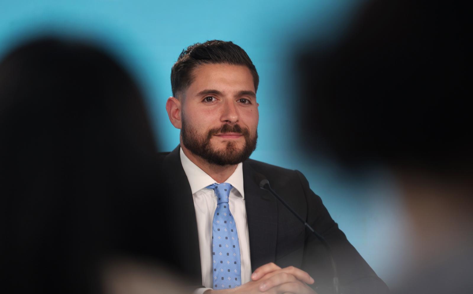 Data, AI u New Space - Alex Borg ikompli jipproponi setturi ekonomiċi ...