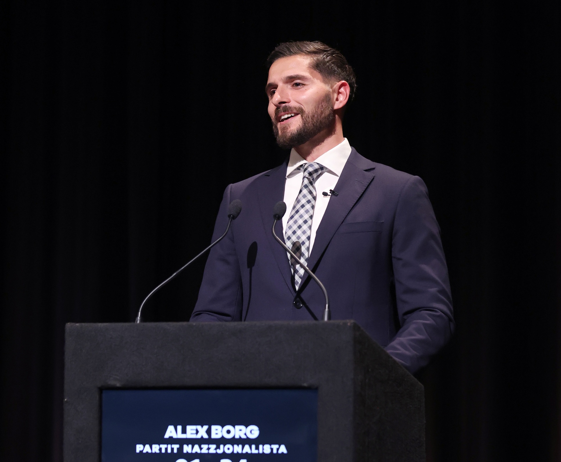 Alex Borg b'viżjoni għall-futur : Abela ankrat fil-passat - NETnews
